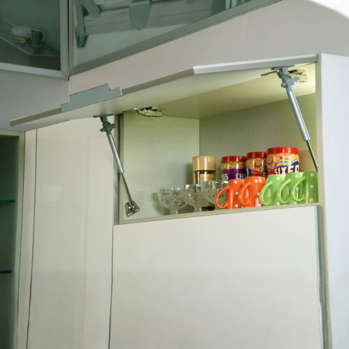 gas-pump-with-soft-close-mechanism